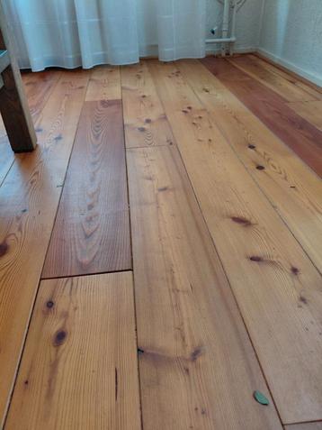 25 a 30m2 houten vloer.  beschikbaar voor biedingen