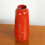 Vintalage: rode langwerpige vaas, Minder dan 50 cm, Glas, Zo goed als nieuw, Ophalen