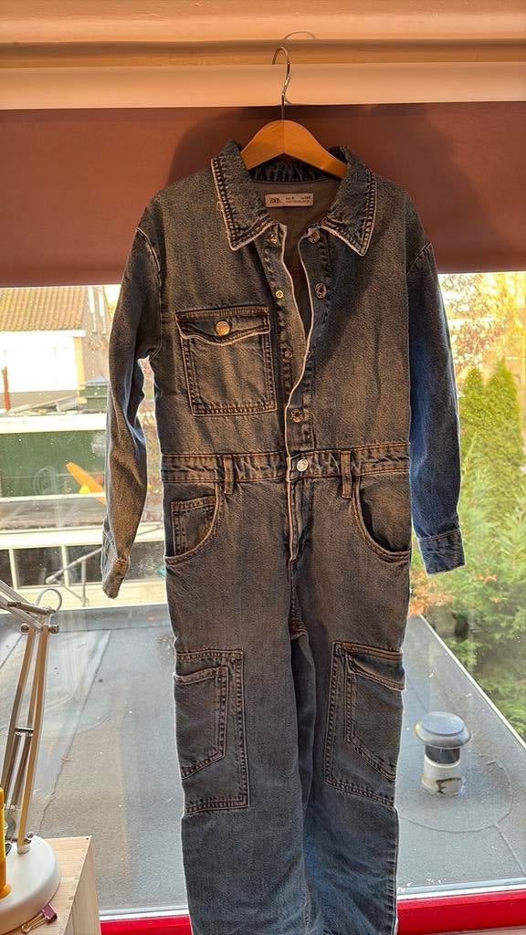 Zara Denim Jumpsuit - Maat 134, Ophalen of Verzenden, Zo goed als nieuw, Meisje, Broek