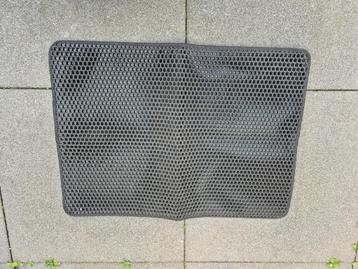 Kattenbak mat beschikbaar voor biedingen