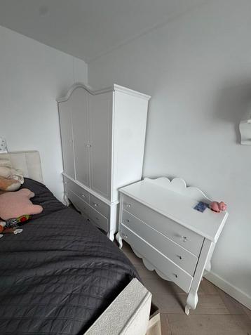 Kinderkast & Commode - Zware Kwaliteit beschikbaar voor biedingen