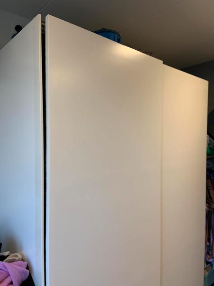 Mooie Ikea Pax kast met Hasvik schuifdeuren, Huis en Inrichting, Kasten | Roldeurkasten en Archiefkasten, Zo goed als nieuw, 200 cm of meer