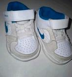 Nike Jordan Schoentjes - Maat 19.5 - Wit/Blauw, Schoentjes, Ophalen of Verzenden, Zo goed als nieuw, Nike Jordan