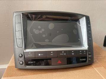 Lexus IS250 radio | car play | camera beschikbaar voor biedingen