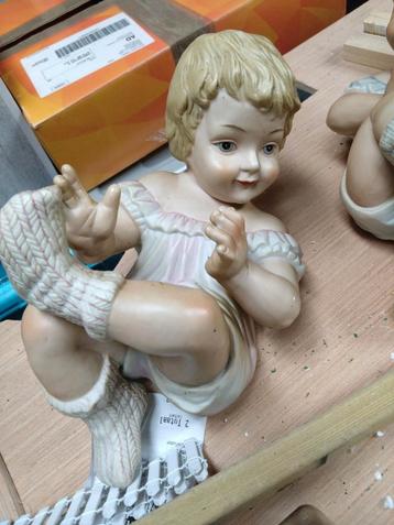 Vintage Bisque Pianobaby's (2 stuks) beschikbaar voor biedingen