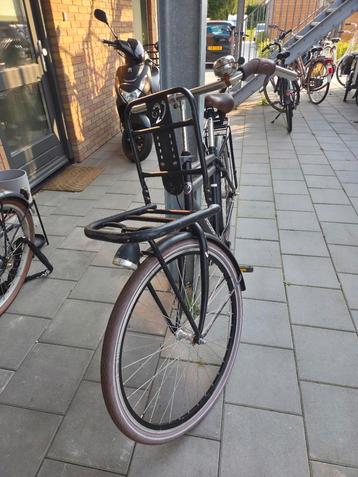 Transportfiets met versnellingen beschikbaar voor biedingen