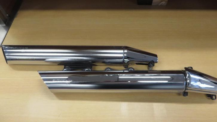 Set originele uitlaatdempers Suzuki M 800 VL 800 Intruder, Motoren, Onderdelen | Suzuki, Gebruikt, Ophalen