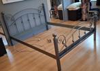 Smeedijzeren bed ombouw, Ophalen, Gebruikt, Tweepersoons, 200 cm