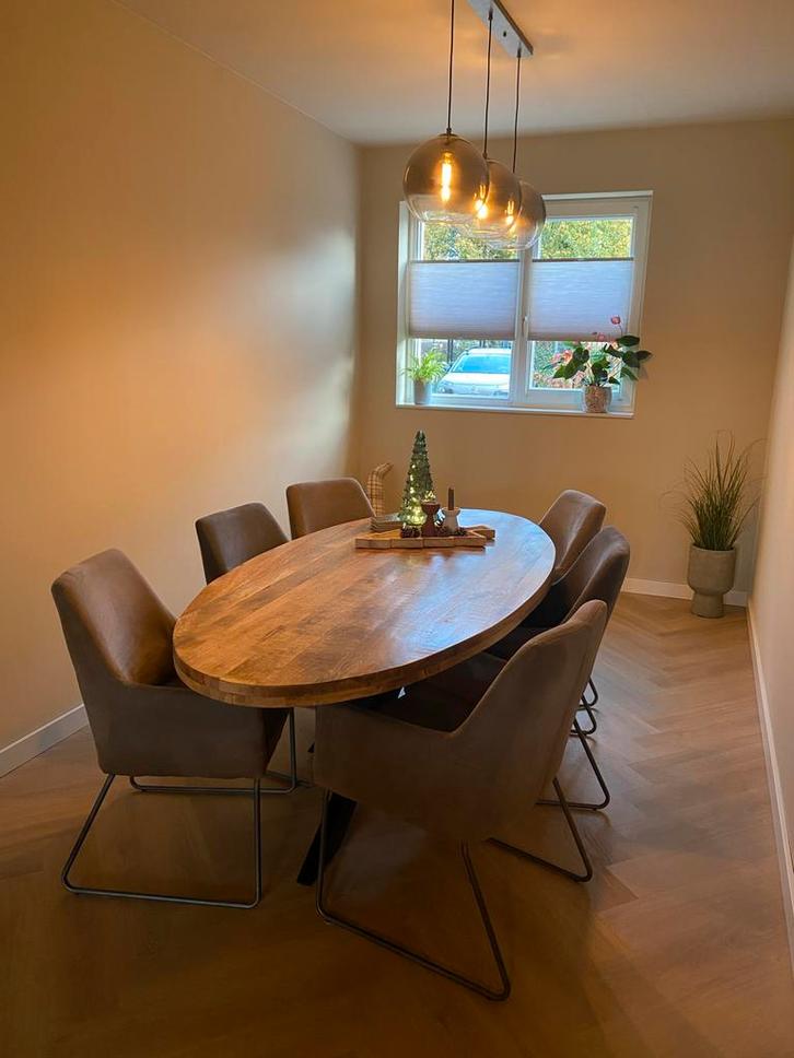 Ovale Mangohouten Eettafel met 6 Stoelen!, Huis en Inrichting, Complete eetkamers, Zo goed als nieuw, 4 tot 6 stoelen, Ophalen