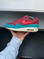 Nike Air Max 1 Team Red Green Abyss / 42,5, Overige kleuren, Nike, Ophalen of Verzenden, Sneakers of Gympen