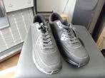1 paar nieuwe sport schoene, Kleding | Heren, Schoenen, Nieuw, Ophalen of Verzenden, Sportschoenen, Zwart