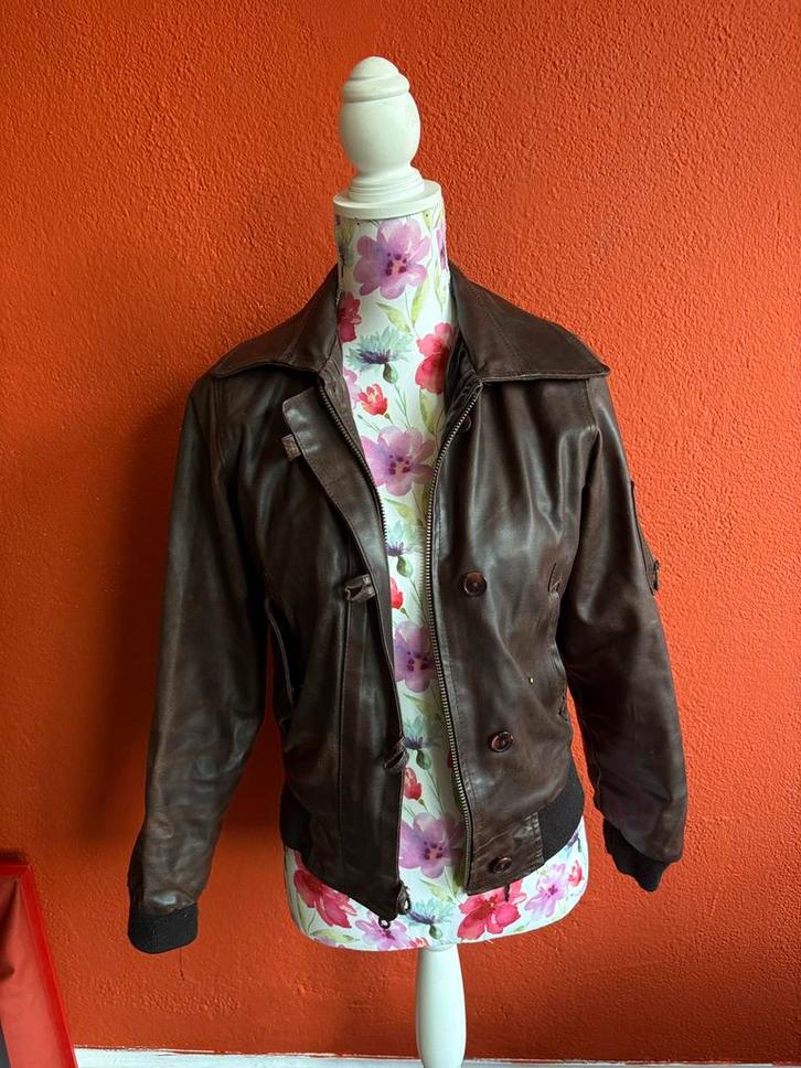 ECHT leren vintage bomberjack, (xs-s) lekker warm en stevig, Kleding | Dames, Jassen | Winter, Gedragen, Maat 36 (S), Bruin, Ophalen of Verzenden