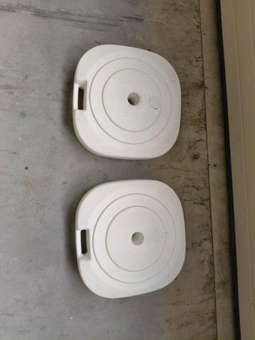 2x Parasolvoet - Delschen beschikbaar voor biedingen