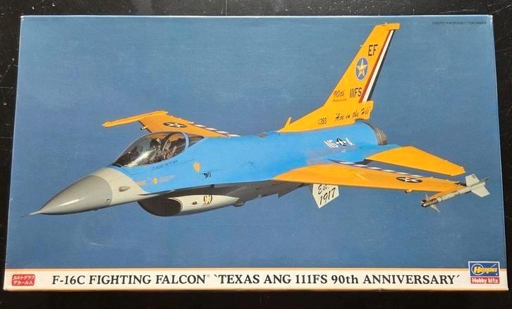 Hasegawa F-16C Fighting Falcon `Texas ANG 111FS 2 Kits 1:72, Hobby en Vrije tijd, Modelbouw | Vliegtuigen en Helikopters, Zo goed als nieuw
