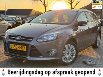 Ford Focus Wagon 1.0 EcoBoost Titanium NAVI CLIMA NIEUWE DIS beschikbaar voor biedingen
