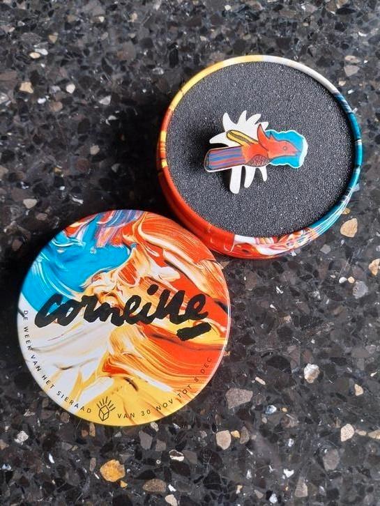 Corneille zilveren vogel broche emaille Cobra in blikje, Sieraden, Tassen en Uiterlijk, Broches, Zo goed als nieuw, Zilver, Zilver