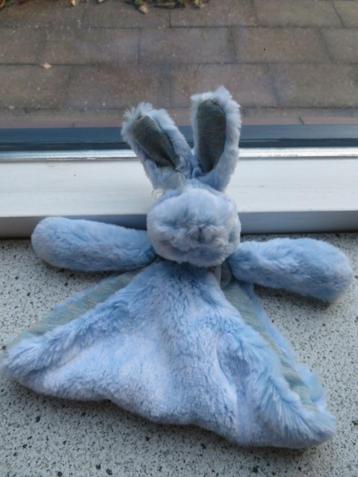 Knuffeldoek konijn of konijntje merk Happy Horse blauw met beschikbaar voor biedingen