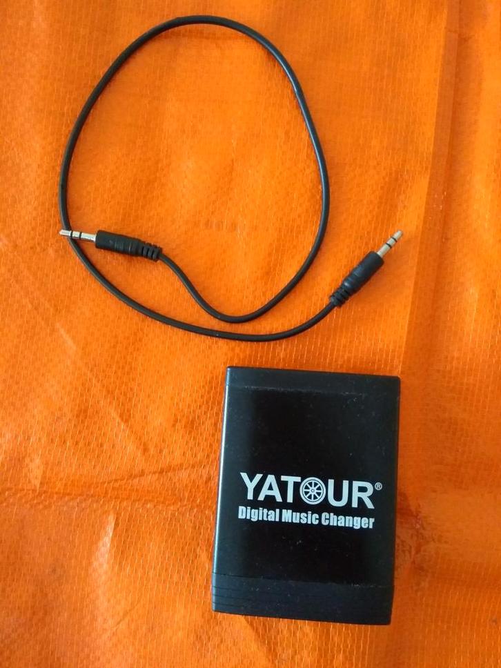 Yatour YTM06-FA, Auto diversen, Autoradio's, Zo goed als nieuw, Ophalen of Verzenden