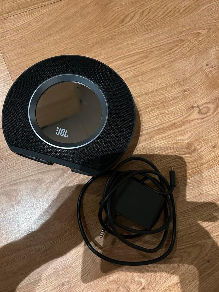 JBL Radio Wekker Speaker met Bluetooth, Telecommunicatie, Mobiele telefoons | Telefoon-opladers, Zo goed als nieuw, Overige merken