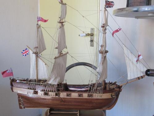 Endeavour modelbouw zeiljacht hout, Hobby en Vrije tijd, Modelbouw | Boten en Schepen, Zo goed als nieuw, Overige merken, Ophalen