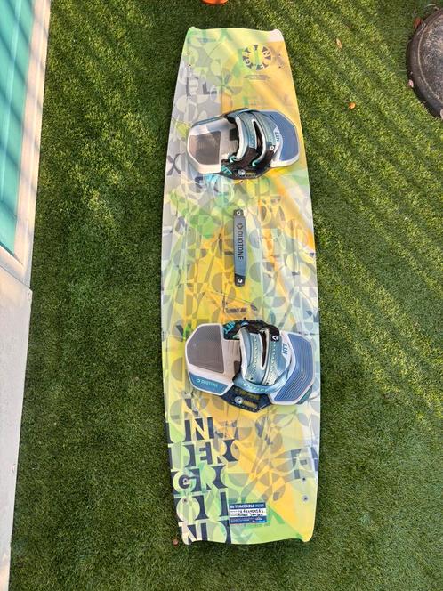 FLX UNDERGROUND + DUOTONE ENTITY bindingen, Watersport en Boten, Kitesurfen, Zo goed als nieuw, Kiteboard, Twintip, Ophalen