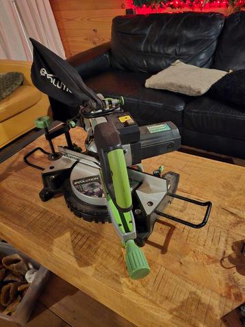 Evolution Fury 5-S Afkortzaag beschikbaar voor biedingen