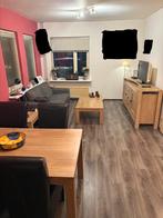 Complete houten meubelset grenen. TEAB., Huis en Inrichting, Complete inboedels, Ophalen