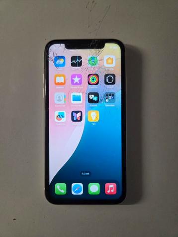 iPhone 11 - Scherm Gebarsten beschikbaar voor biedingen