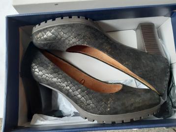 Cappice dames schoenen, grijs, maat 6 beschikbaar voor biedingen