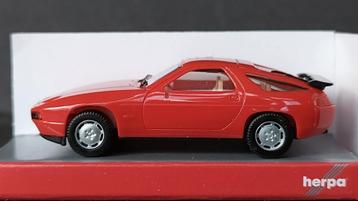 Porsche 928 S4  rood 1;87 H0 Herpa Pol  beschikbaar voor biedingen
