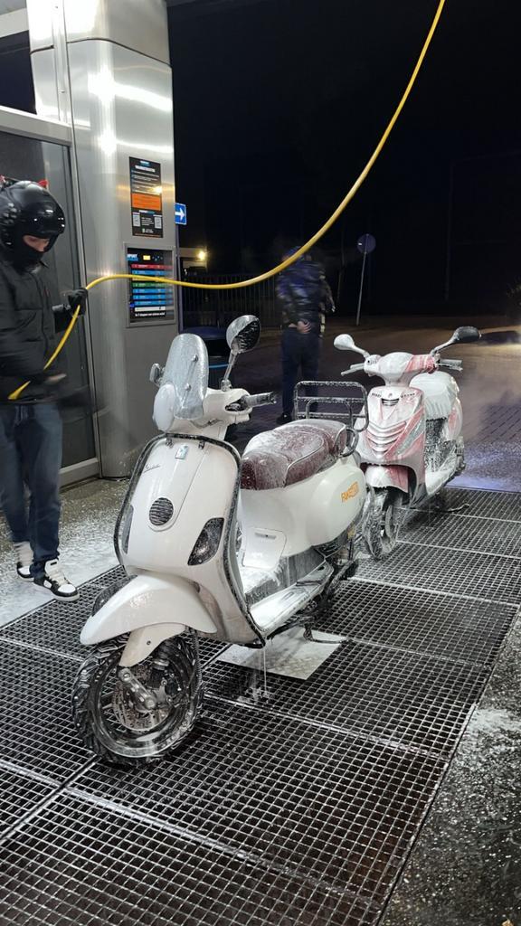 Vespa LX50 70cc 2takt, Fietsen en Brommers, Snorfietsen en Snorscooters, Gebruikt, Vespa, Benzine, Ophalen of Verzenden