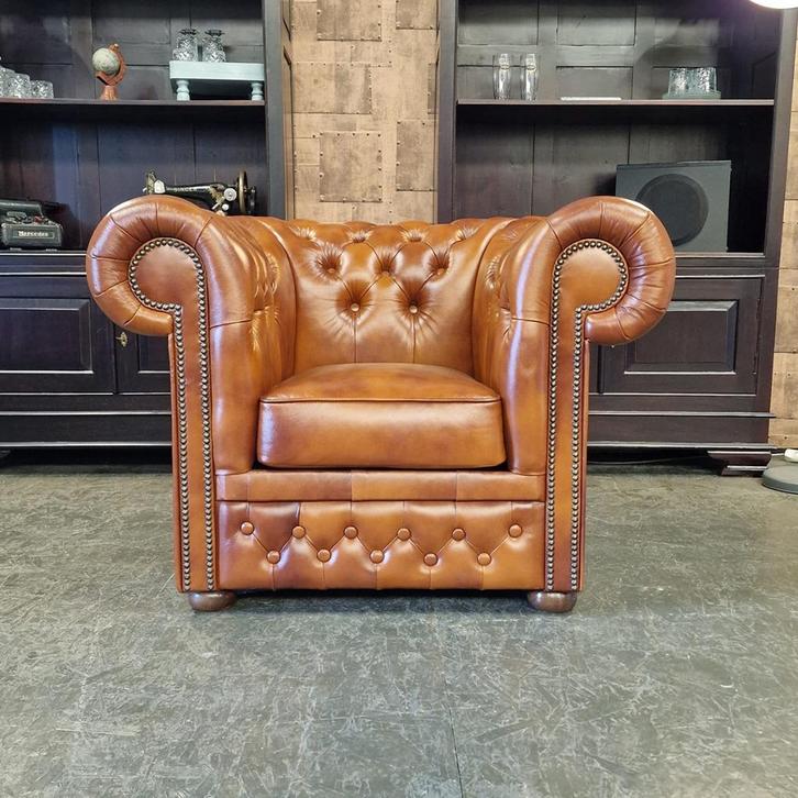 Chesterfield First Class Fauteuil - Cloudy brown old / NIEUW, Antiek en Kunst, Antiek | Meubels | Stoelen en Banken, Ophalen