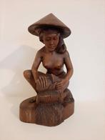 Houten beeld Balinese vrouw houtsnijwerk, Antiek en Kunst, Ophalen of Verzenden