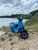 Vespa sprint, Fietsen en Brommers, Scooters | Vespa, Ophalen of Verzenden, Zo goed als nieuw, Overige modellen