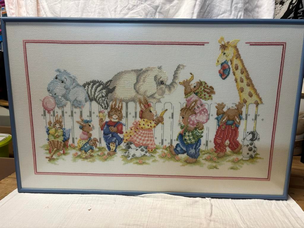 Geborduurd schilderij met dieren, Hobby en Vrije tijd, Ophalen of Verzenden, Zo goed als nieuw, Handborduren, Overige typen