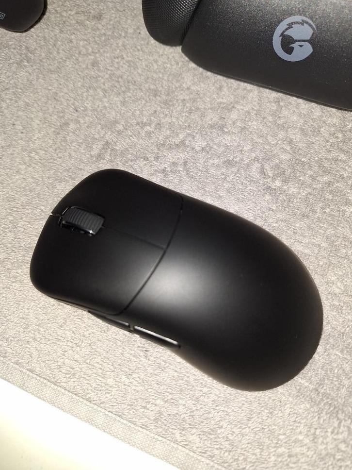 rawm ER 21 pro draadloze gaming muis 4000 hertz ( 47 gram ), Computers en Software, Muizen, Nieuw, Gaming muis, Ophalen of Verzenden