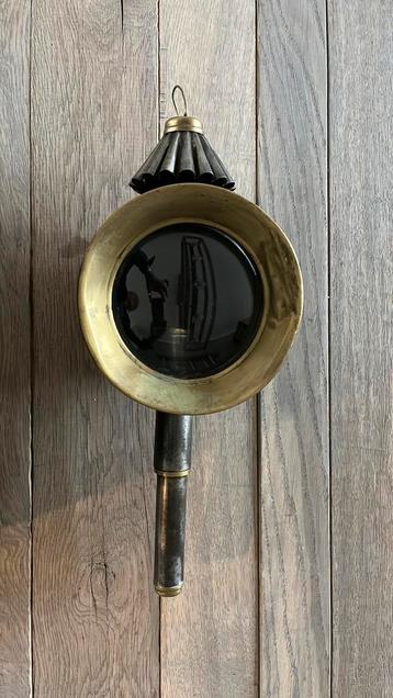 Oude koperen trein lamp beschikbaar voor biedingen