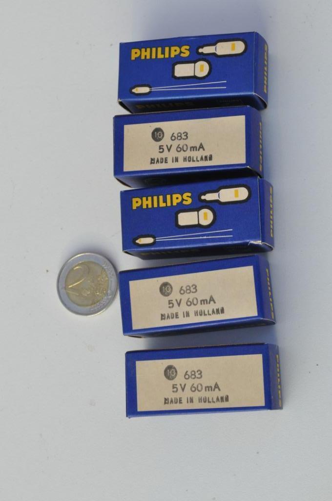 Philips type 683 5 Volt 60 mA miniatuur schaallampjes NOS €3, Antiek en Kunst, Antiek | Tv's en Audio, Ophalen of Verzenden