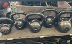 Kettlebell 4-6-8-10 em 14 kg kettlebells gewichten, Sport en Fitness, Ophalen, Gebruikt, Gewichten, Kettlebells