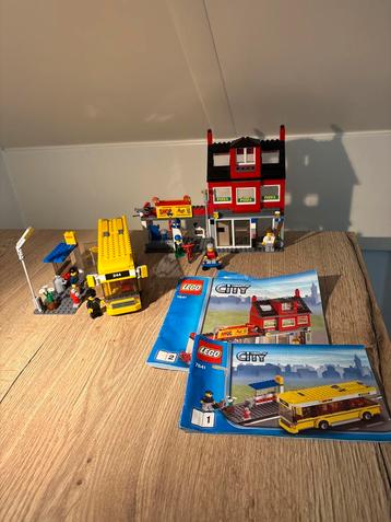 Lego City 7641 fietsenmaker en Pizza Restaurant beschikbaar voor biedingen