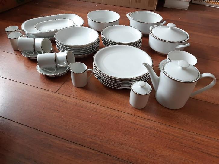 Vintage serviesgoed bruin/zilveren rand Arzberg, Antiek en Kunst, Antiek | Servies compleet, Ophalen