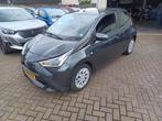 Toyota Aygo 1.0 VVT-i x, Voorwielaandrijving, Gebruikt, Handgeschakeld, 3 cilinders