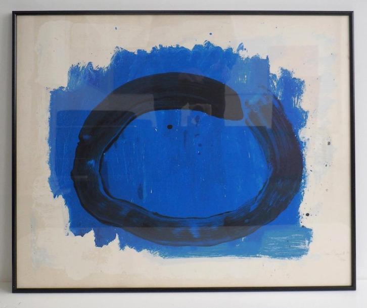 Bram Bogart - Zwarte cirkel op blauw, Antiek en Kunst, Kunst | Litho's en Zeefdrukken, Ophalen