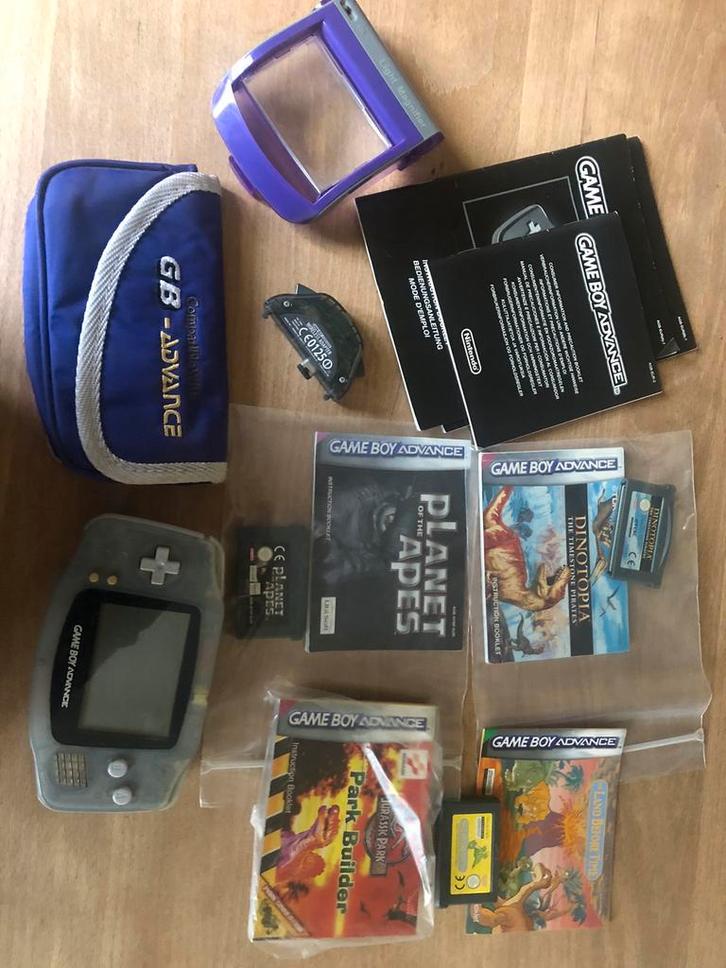 Game boy advance met opbergtas en 4 leuke spelletjes, Spelcomputers en Games, Spelcomputers | Nintendo Game Boy, Gebruikt, Game Boy Advance