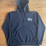 Zwarte Stüssy Hoodie met Backlogo - L - Nieuw, Kleding | Heren, Truien en Vesten, Maat 52/54 (L), Verzenden, Zwart, Stussy