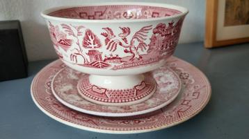 3 x Petrus Regout Willow en Abbey kast kom en borden
 beschikbaar voor biedingen