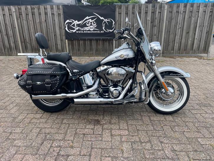HARLEY-DAVIDSON FLSTCI HERITAGE SOFTAIL CLASSIC (bj 2003), Motoren, Motoren | Harley-Davidson, Chopper, meer dan 35 kW, 2 cilinders