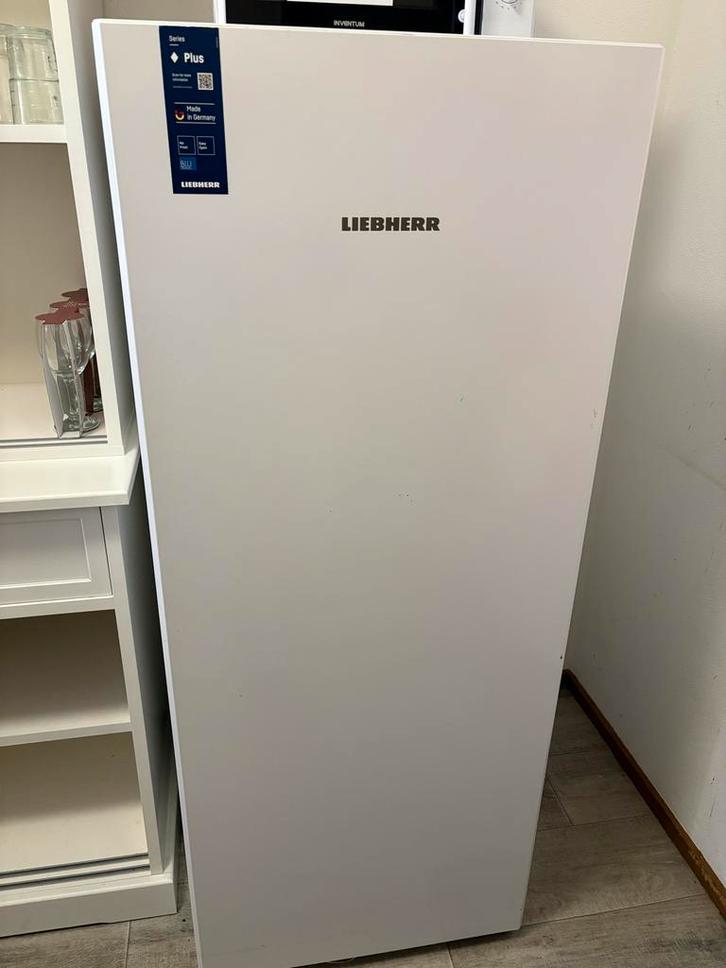 Liebherr Vrieskast - No Frost - Zo goed als nieuw!, Witgoed en Apparatuur, Vriezers en Diepvrieskisten, Zo goed als nieuw, Vrijstaand