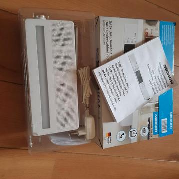 Keuken Radio met DAB + en wakker systeem.  beschikbaar voor biedingen