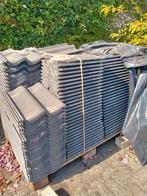 Betonnen Dakpannen Grijs, Doe-het-zelf en Verbouw, Gebruikt, Steen of Klei, Ophalen of Verzenden, Dakpannen